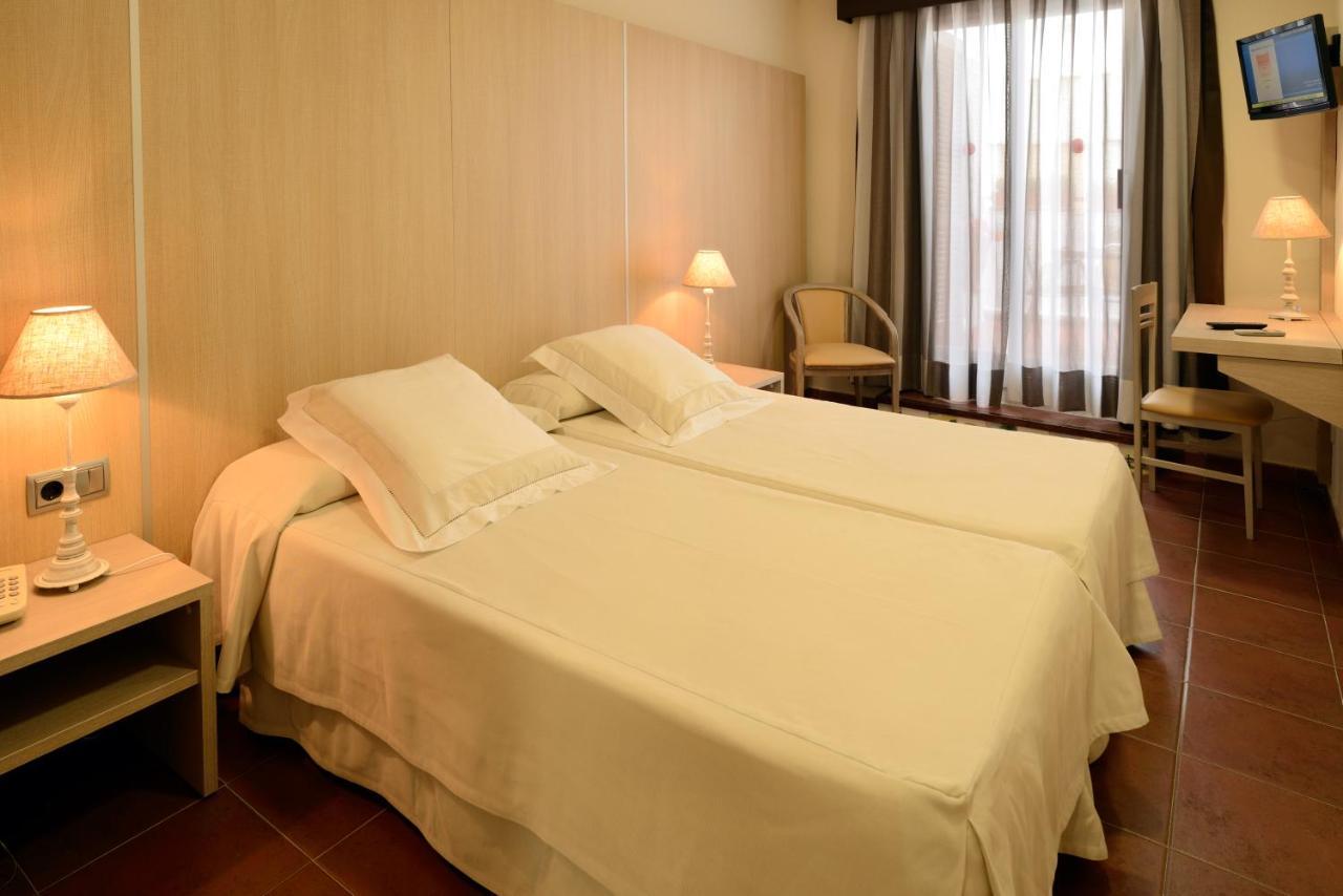 Hotel Capri Tossa de Mar Luaran gambar