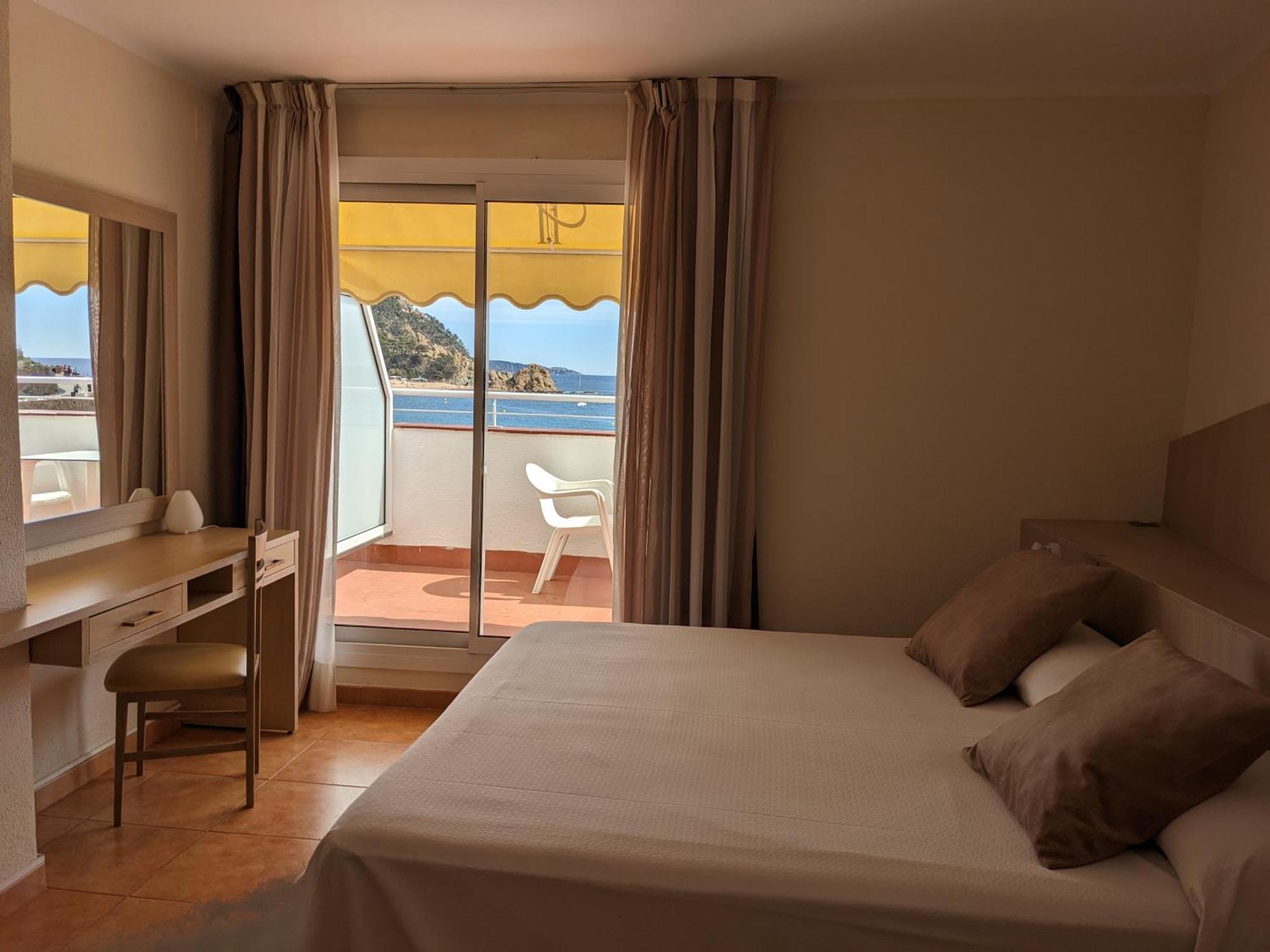 Hotel Capri Tossa de Mar Luaran gambar