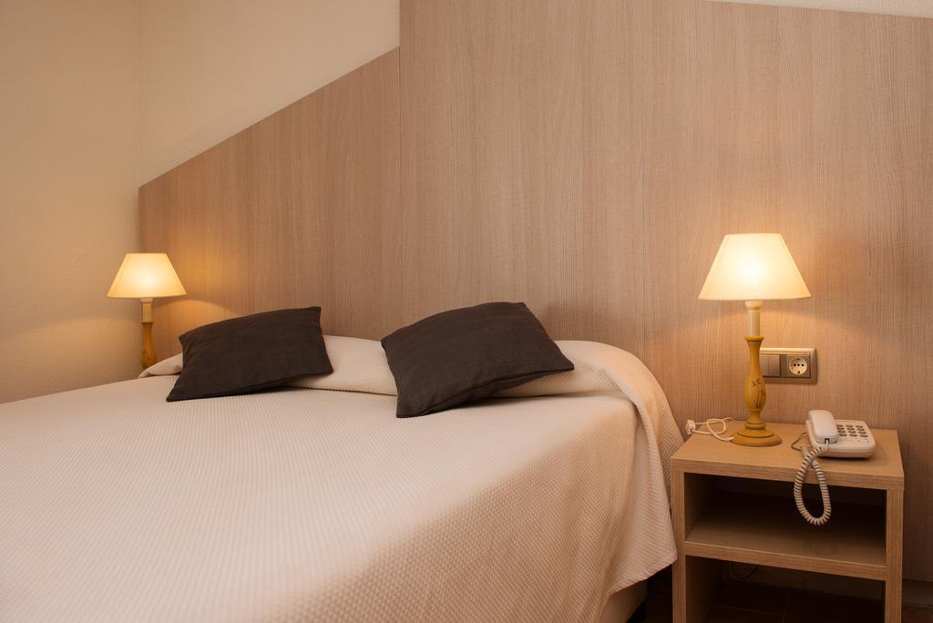 Hotel Capri Tossa de Mar Luaran gambar